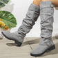 Bottes à genoux froissées pour femmes avec sangles à boucles