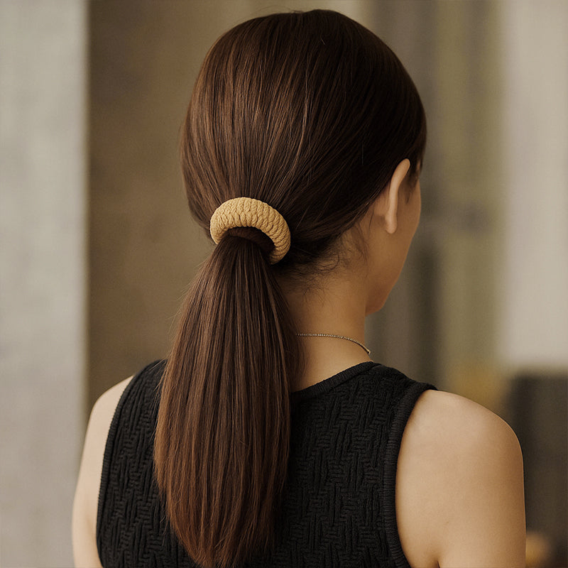 Élastique large et résistant pour cheveux