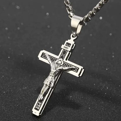 ✝️ 50 % DE RÉDUCTION ! ⏰ Collier croisé d'une élégance intemporelle et raffinée – Fabrication artisanale soignée, acier inoxydable et éclat subtil – idéal pour un usage quotidien ou comme cadeau plein de sens 💛