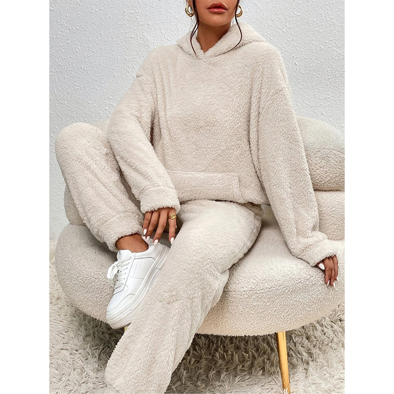 Ensemble de détente pour femme : sweat à capuche en peluche et pantalon