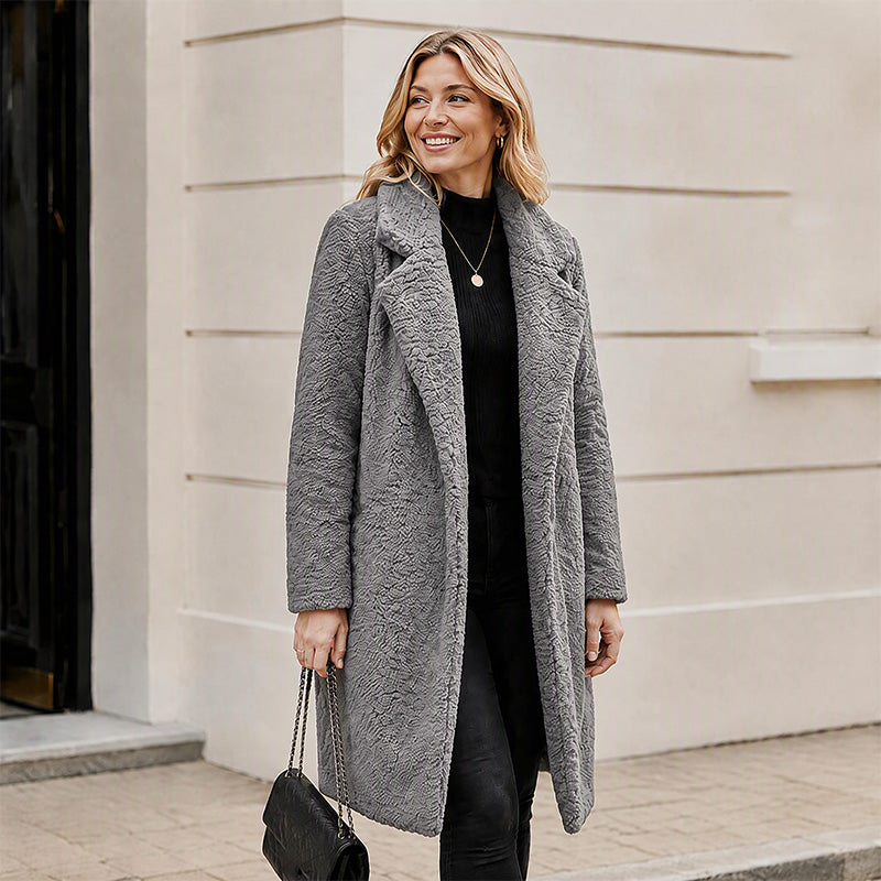 Manteau mi-long en laine d'agneau pour femme